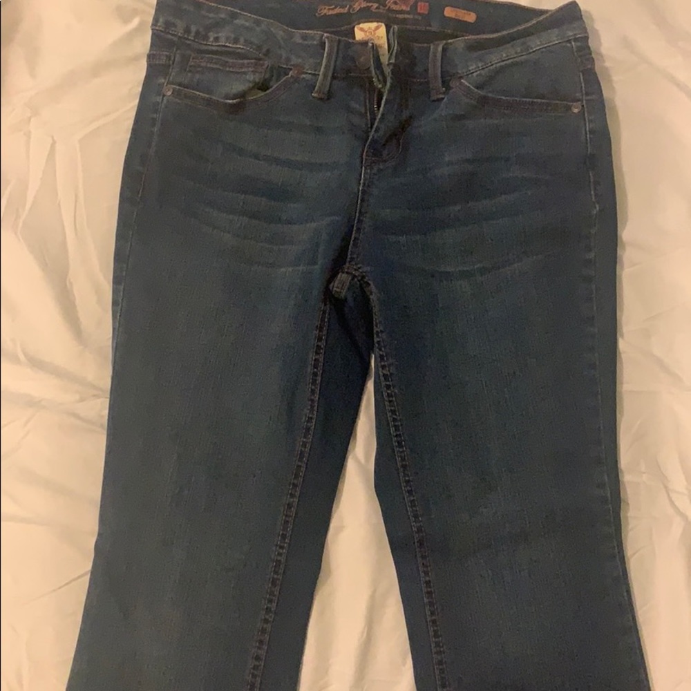 Boot cut jeans